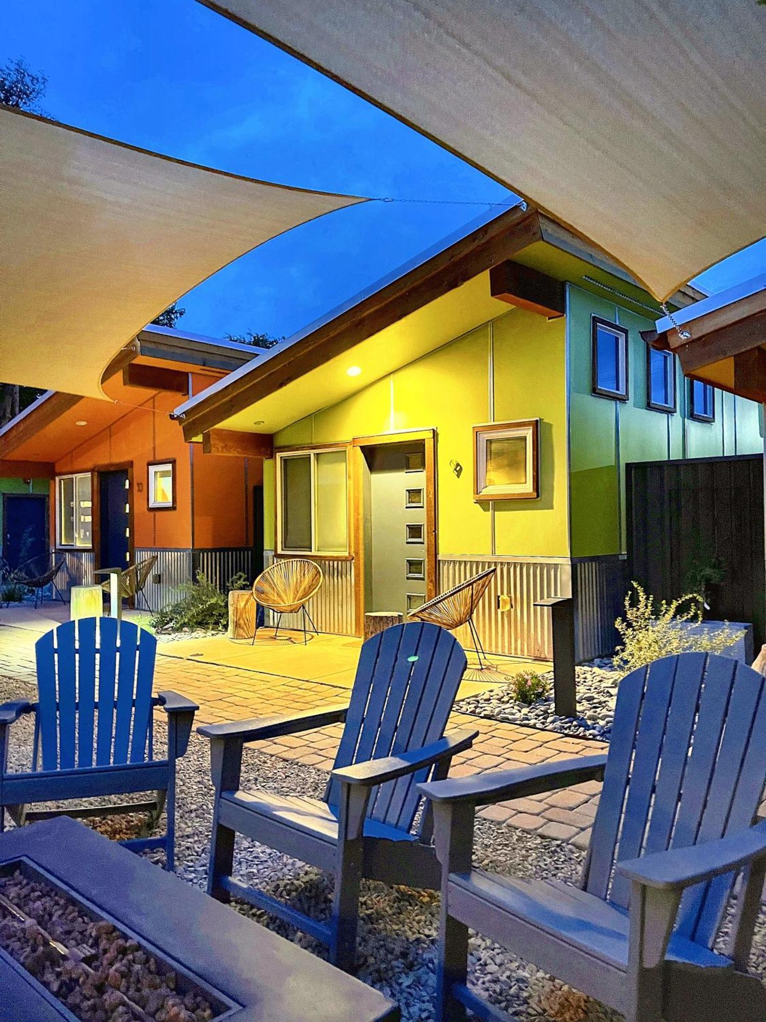 Downtown Kokopelli West 4 - Newly Remodeled Stylish Studio Moab Bagian luar foto