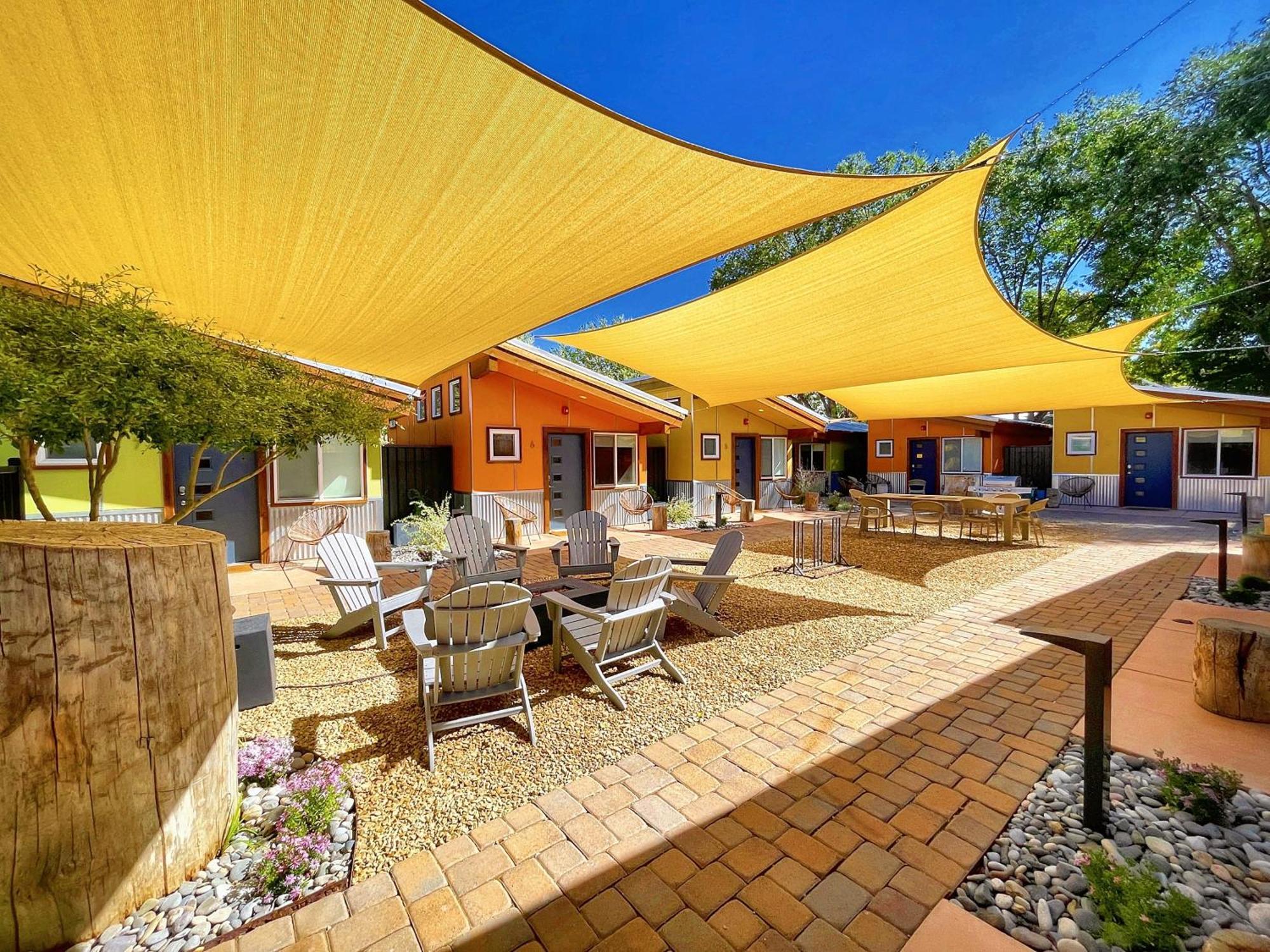 Downtown Kokopelli West 4 - Newly Remodeled Stylish Studio Moab Bagian luar foto